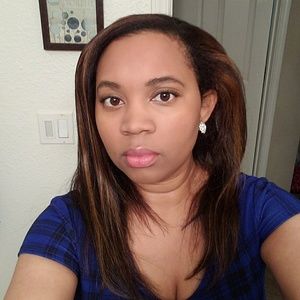 Meet your Posher, Shakeya